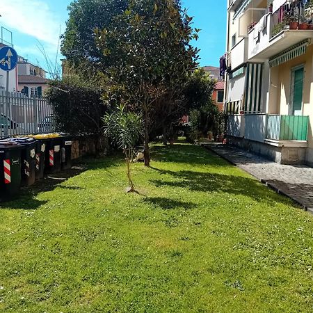 Casa Vacanze Lida Marina Di Carrara Εξωτερικό φωτογραφία